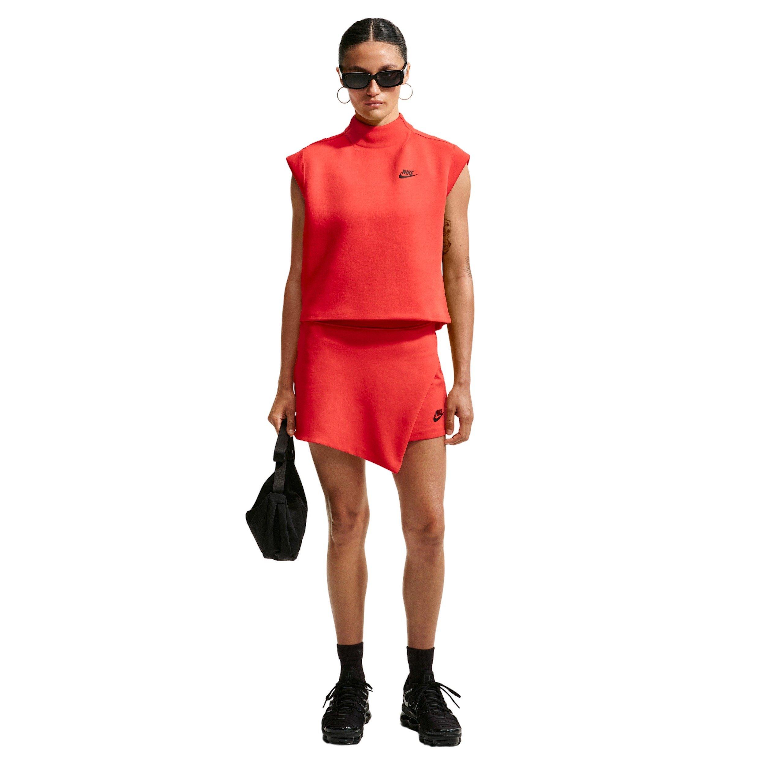 Nike Women's Sportswear Tech Fleece Short-Sleeve Top - RED/BLACK